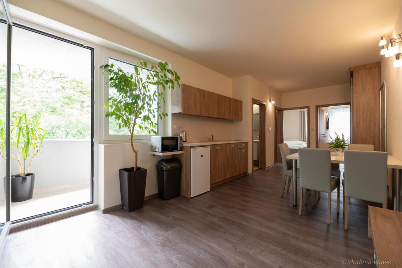 Apartmany I - Kafe Бойнице Экстерьер фото