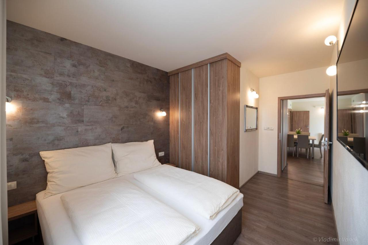 Apartmany I - Kafe Бойнице Экстерьер фото