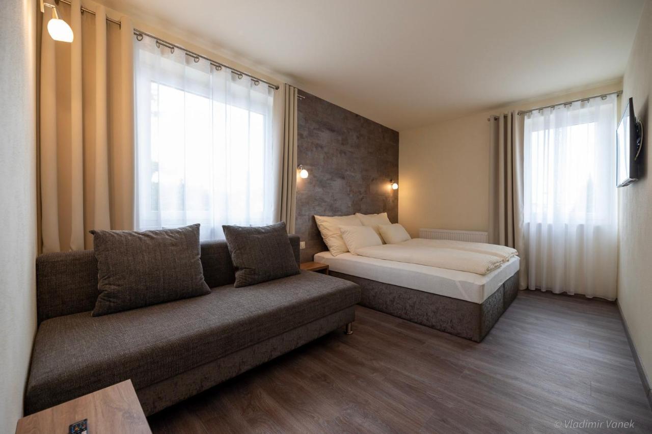 Apartmany I - Kafe Бойнице Экстерьер фото