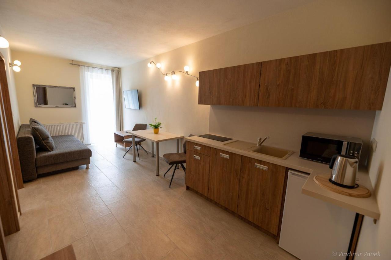 Apartmany I - Kafe Бойнице Экстерьер фото