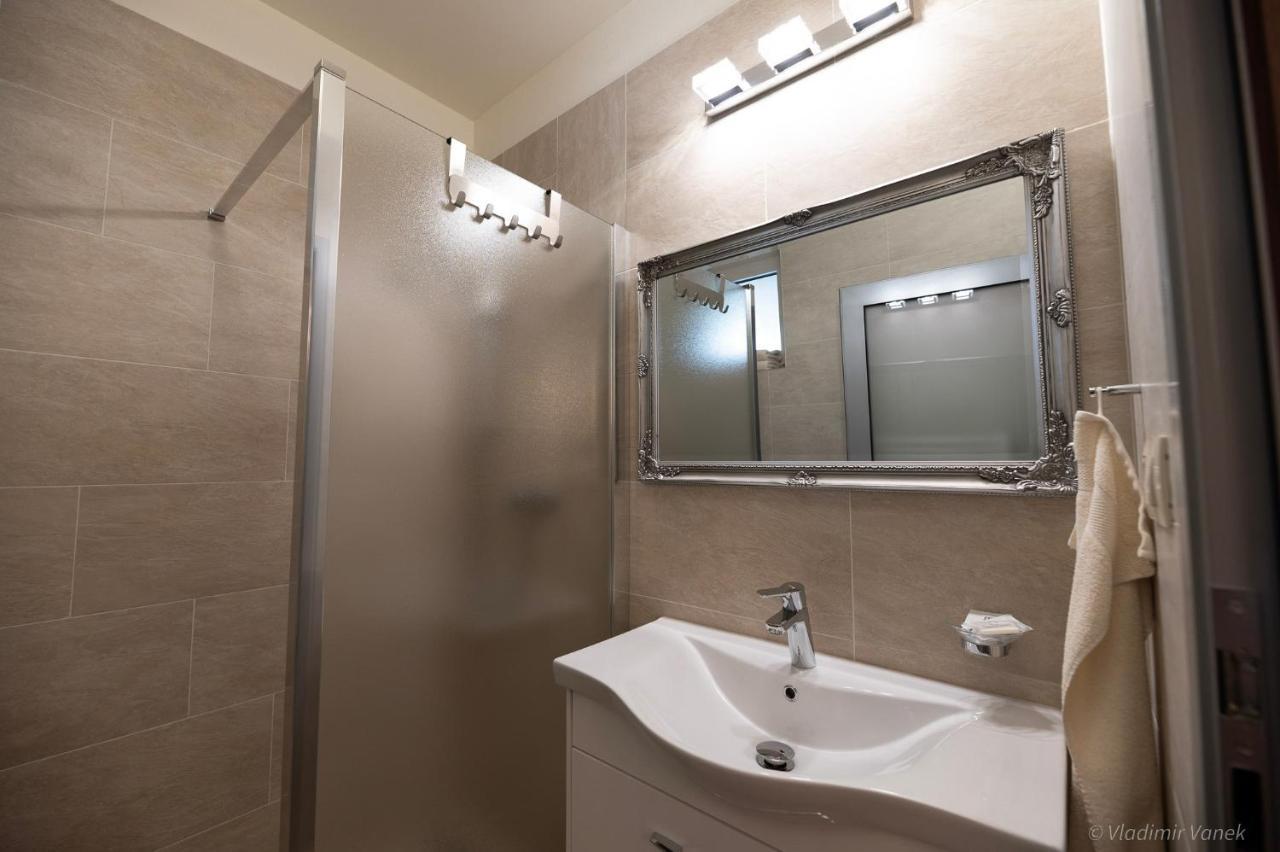 Apartmany I - Kafe Бойнице Экстерьер фото